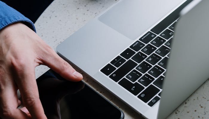 Buy Used iPhones and Laptops